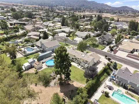View/Area - 35624 Katona Ct, Yucaipa, CA 92399 photo 10 of 18