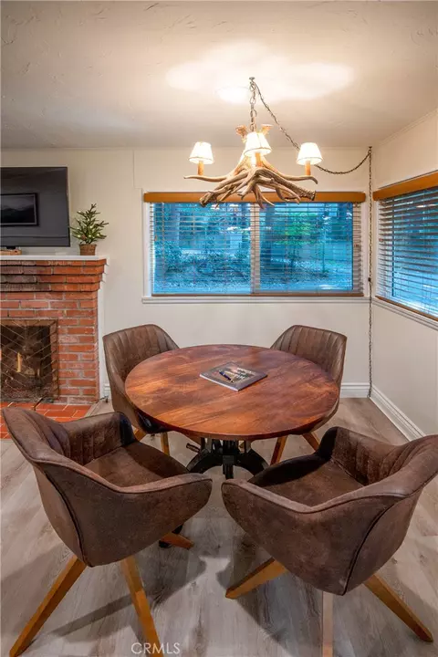 Dining - 640 Pyramid, Crestline, CA 92325 photo 5 of 6