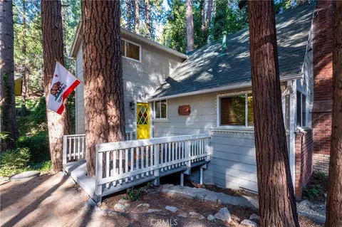Exterior - 640 Pyramid, Crestline, CA 92325 photo 1 of 5