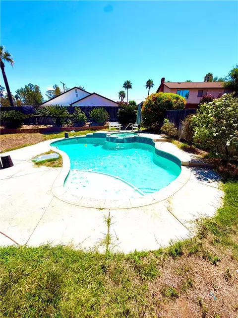 Exterior - 340 Mitchell, Redlands, CA 92374 photo 12 of 15