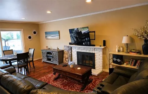 Living - 340 Mitchell, Redlands, CA 92374 photo 2 of 2