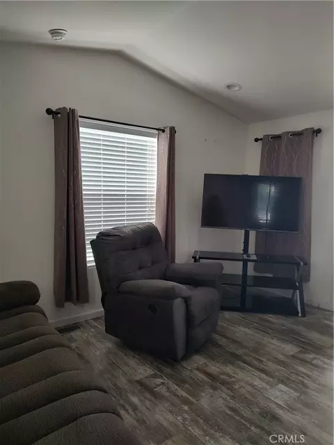 7484 Kickapoo, Yucca Valley, CA 92284 photo 21