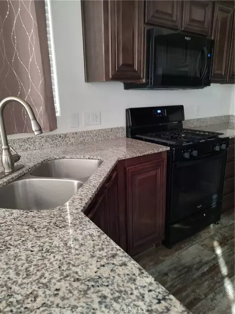 7484 Kickapoo, Yucca Valley, CA 92284 photo 5