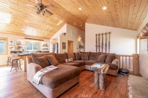 Living - 42741 Cougar Rd, Big Bear Lake, CA 92315 photo 2 of 3