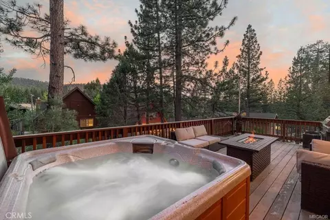 Exterior - 42741 Cougar Rd, Big Bear Lake, CA 92315 photo 8 of 10