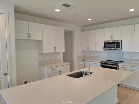 29337 Upper Creek Loop, Winchester, CA 92596 photo 3