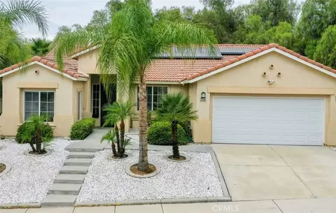 31600 Saddle Ridge Dr, Lake Elsinore, CA 92532