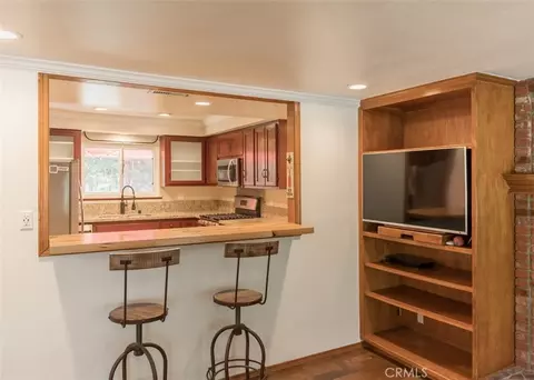 Kitchen - 126 Eureka, Big Bear Lake, CA 92315 photo 1 of 4