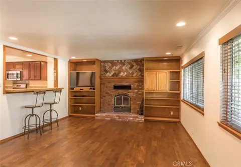 Living - 126 Eureka, Big Bear Lake, CA 92315 photo 1 of 4