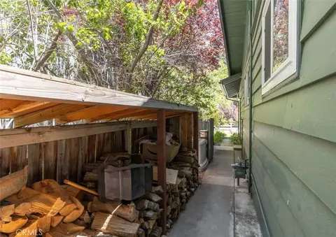 Exterior - 126 Eureka, Big Bear Lake, CA 92315 photo 10 of 10