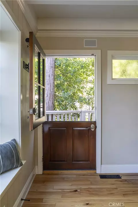 Entry Way - 27780 Lakes Edge Rd, Lake Arrowhead, CA 92352 photo 2 of 2