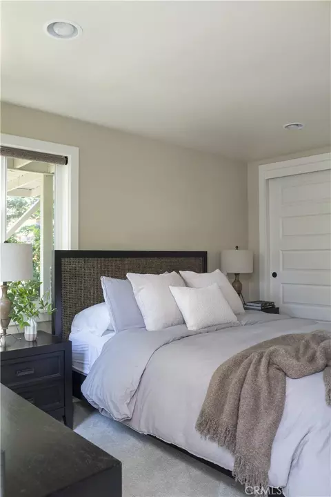 Bedroom - 27780 Lakes Edge Rd, Lake Arrowhead, CA 92352 photo 5 of 5