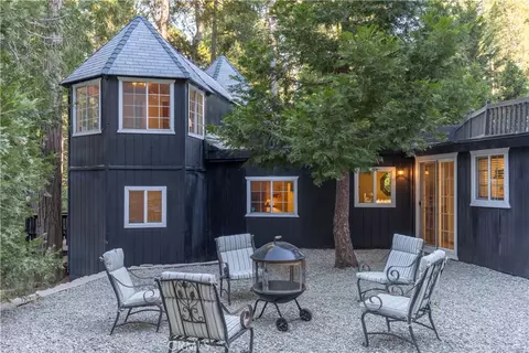 Exterior - 308 Cedarbrook Dr, Twin Peaks, CA 92391 photo 7 of 17
