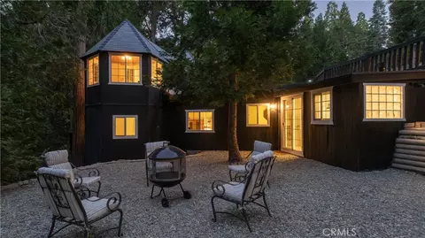 Exterior - 308 Cedarbrook Dr, Twin Peaks, CA 92391 photo 6 of 17