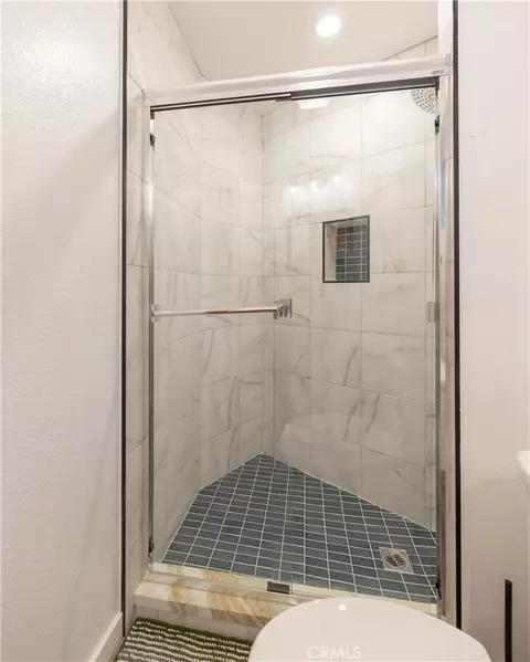 Bath - 308 Cedarbrook Dr, Twin Peaks, CA 92391 photo 6 of 6