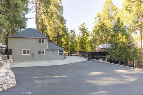 Exterior - 308 Cedarbrook Dr, Twin Peaks, CA 92391 photo 13 of 17
