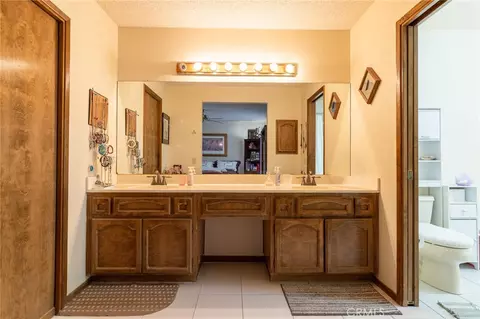 Bath - 16058 Venango, Apple Valley, CA 92307 photo 2 of 6