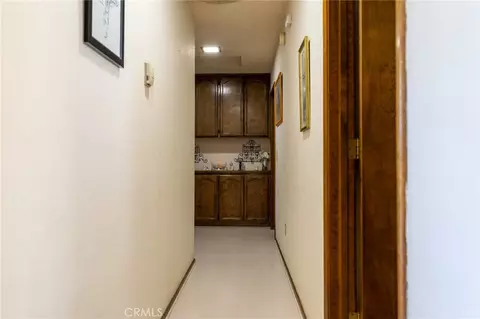 Entry Way - 16058 Venango, Apple Valley, CA 92307 photo 3 of 4