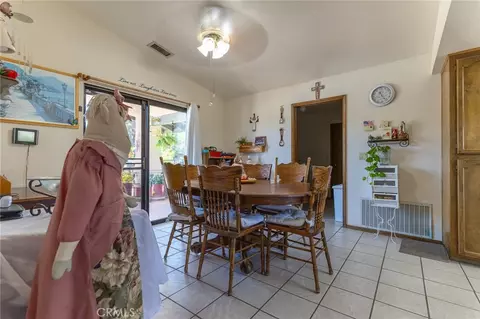 Dining - 16058 Venango, Apple Valley, CA 92307 photo 2 of 6