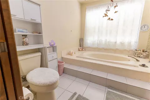 Bath - 16058 Venango, Apple Valley, CA 92307 photo 4 of 6