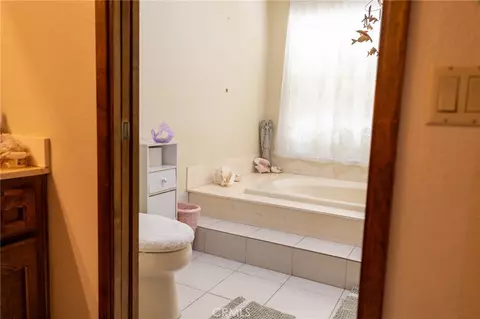 Bath - 16058 Venango, Apple Valley, CA 92307 photo 3 of 6