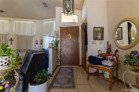 Entry Way - 16058 Venango, Apple Valley, CA 92307 photo 1 of 4