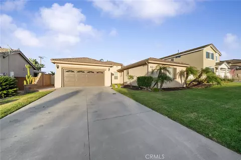 Exterior - 17886 Robusta, Riverside, CA 92503 photo 3 of 5