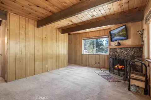 Living - 136 Mann, Big Bear City, CA 92314 photo 3 of 4