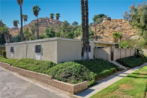 Exterior - 3090 Panorama Rd #A, Riverside, CA 92506 photo 3 of 3