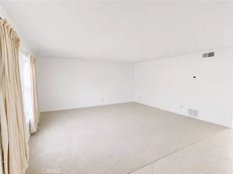 Living - 139 E Cypress, Redlands, CA 92373 photo 2 of 8