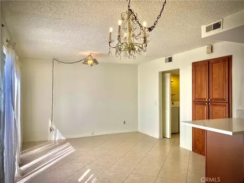Living - 139 E Cypress, Redlands, CA 92373 photo 8 of 8