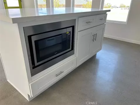 Kitchen - 7374 Olympic Rd, Joshua Tree, CA 92252 photo 6 of 6