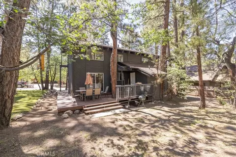 Exterior - 649 St Moritz, Big Bear Lake, CA 92315 photo 7 of 10