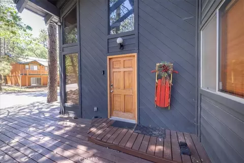 Exterior - 649 St Moritz, Big Bear Lake, CA 92315 photo 4 of 10
