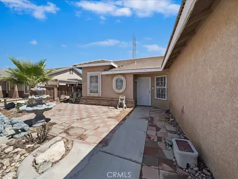 11136 Rosedale, Adelanto, CA 92301 photo 2