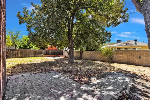 Exterior - 647 E 21st, San Bernardino, CA 92404 photo 4 of 10