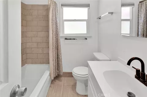Bath - 647 E 21st, San Bernardino, CA 92404 photo 4 of 4