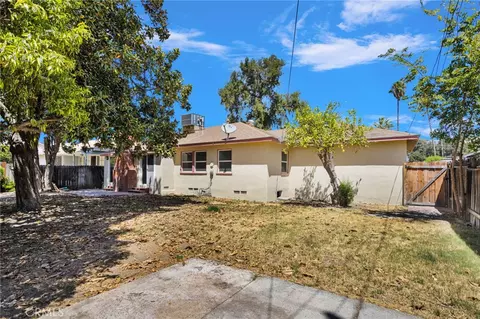 Exterior - 647 E 21st, San Bernardino, CA 92404 photo 7 of 10