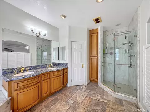 Bath - 875 Clark, Riverside, CA 92501 photo 5 of 6