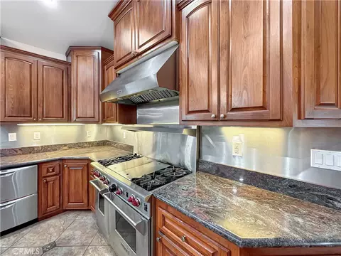 Kitchen - 875 Clark, Riverside, CA 92501 photo 7 of 9