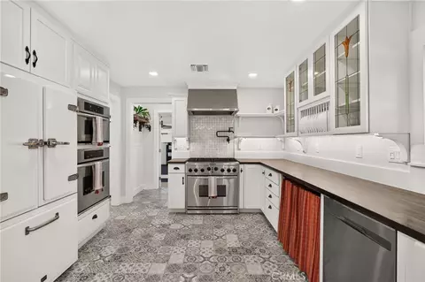 Kitchen - 1056 San Jacinto, Redlands, CA 92373 photo 3 of 4
