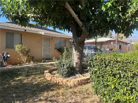 Exterior - 35082 Rachel Ln, Yucaipa, CA 92399 photo 2 of 4