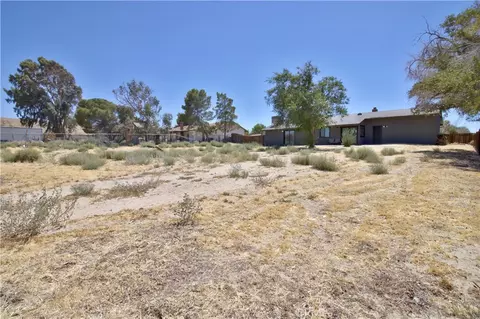 Exterior - 40570 159th St E, Lancaster, CA 93535 photo 6 of 6