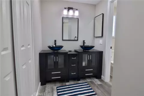 Bath - 40570 159th St E, Lancaster, CA 93535 photo 3 of 5