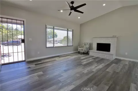Living - 40570 159th St E, Lancaster, CA 93535 photo 1 of 4