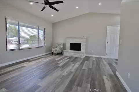 Living - 40570 159th St E, Lancaster, CA 93535 photo 3 of 4