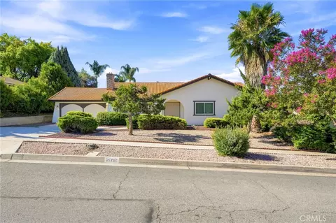 35785 Date Ave, Yucaipa, CA 92399 photo 4