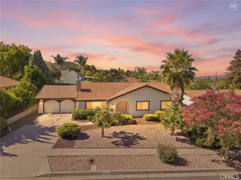 35785 Date Ave, Yucaipa, CA 92399 photo 2
