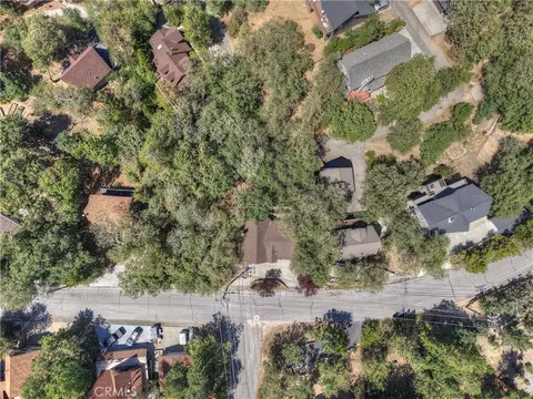 View/Area - 1308 Sequoia, Lake Arrowhead, CA 92352 photo 2 of 4