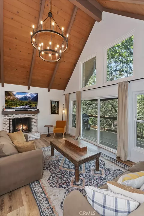 Living - 1308 Sequoia, Lake Arrowhead, CA 92352 photo 5 of 9